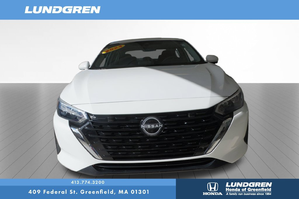 Used 2024 Nissan Sentra SV FWD image 2