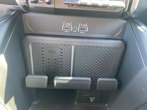 New 2026 RAM 1500 4x4 Crew Cab image 16