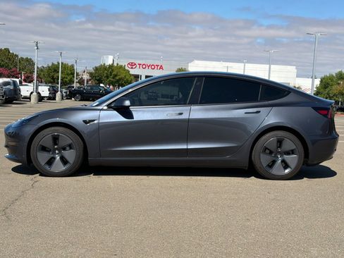 Used 2023 Tesla Model 3 Standard Range RWD image 7