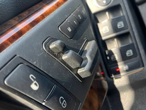 Used 2012 Mercedes-Benz GLK 350 2WD image 25