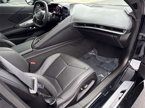 Used 2020 Chevrolet Corvette Stingray Coupe w/ Z51 Performance Package image 14