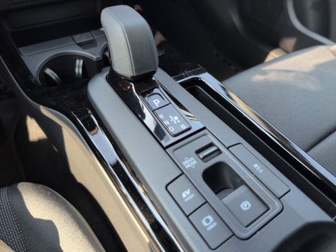 New 2026 Toyota Prius LE image 20