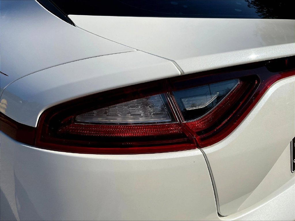 Used 2019 Kia Stinger GT1 RWD image 26