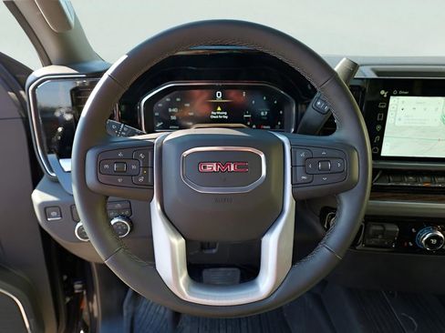 New 2025 GMC Sierra 1500 Elevation image 9