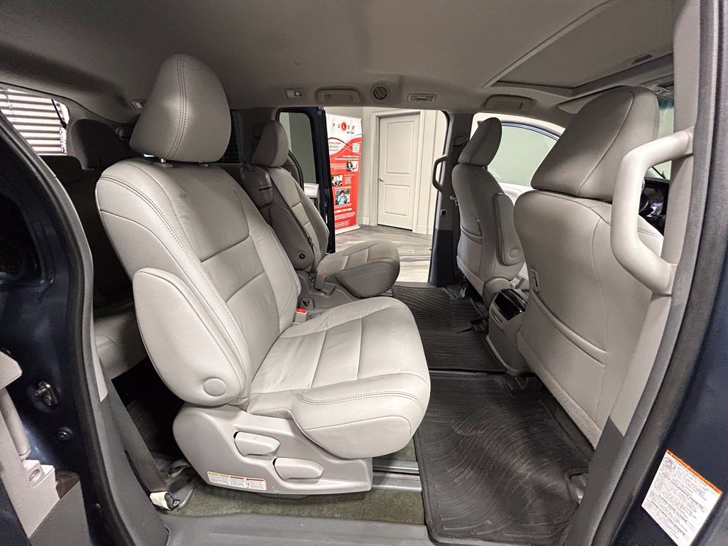 Used 2015 Toyota Sienna XLE FWD image 47