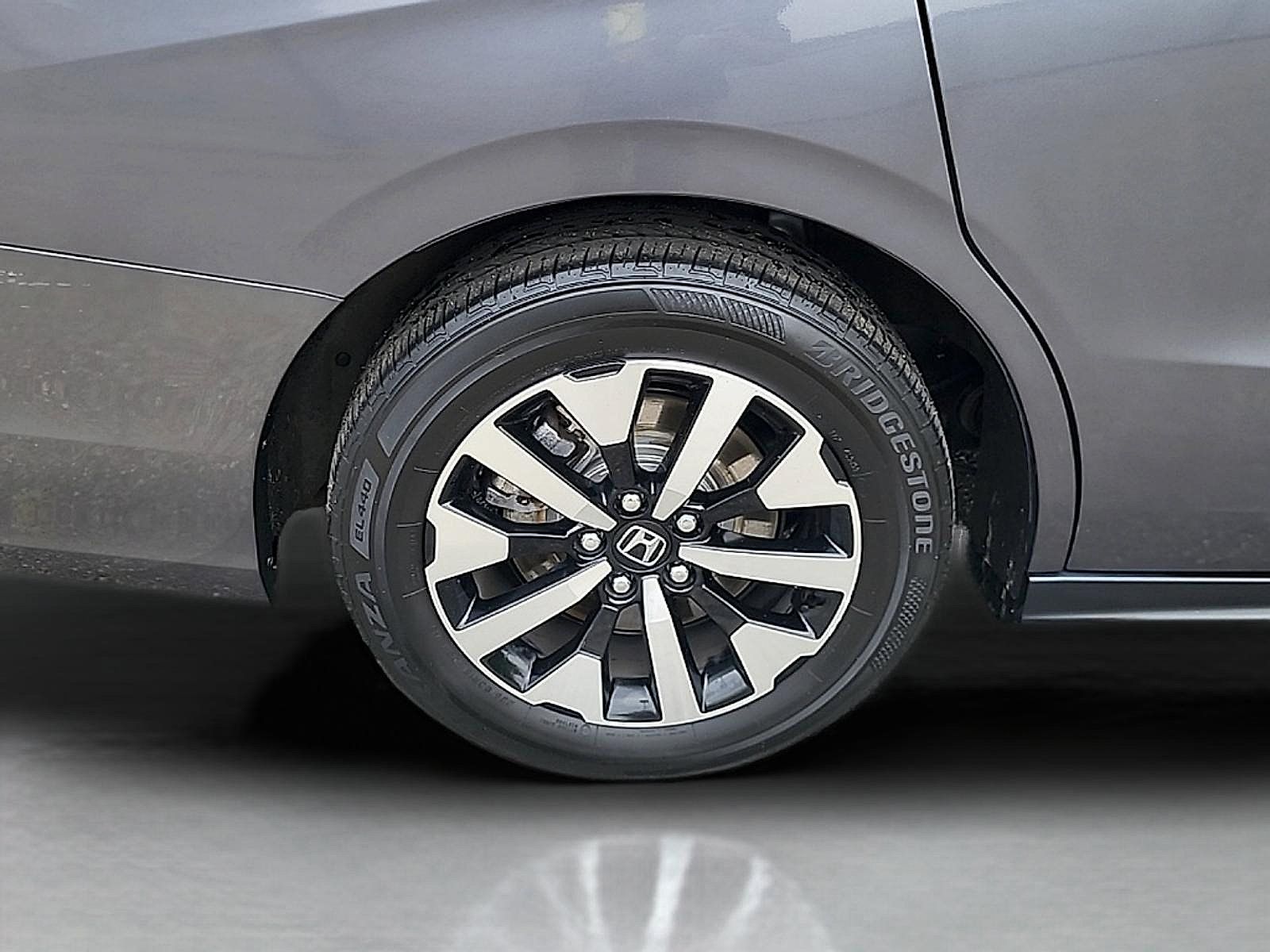 Used 2025 Honda Odyssey EX-L image 9