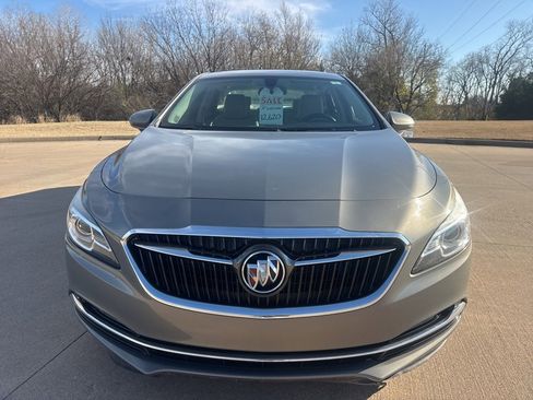 Used 2017 Buick LaCrosse Preferred image 5