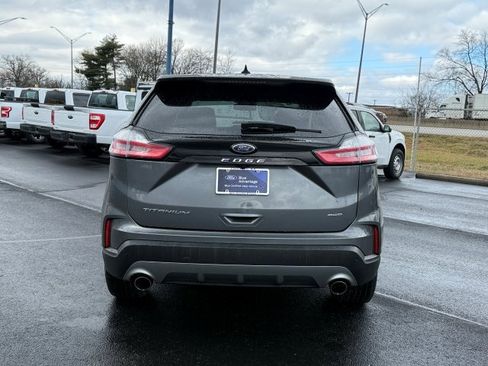 Certified 2024 Ford Edge Titanium image 6