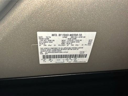 Used 2017 Ford Explorer XLT w/ Equipment Group 202A image 34