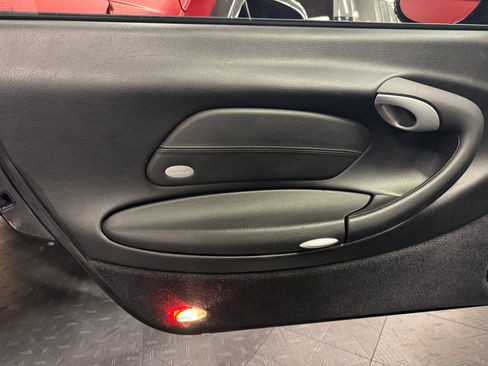 Used 2003 Porsche 911 Carrera image 42