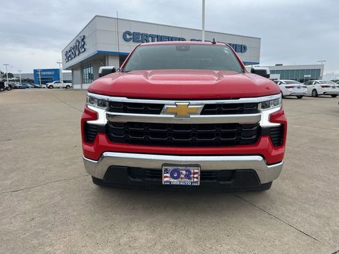 Used 2025 Chevrolet Silverado 1500 LT RWD image 2
