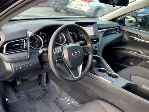 Used 2022 Toyota Camry LE image 17