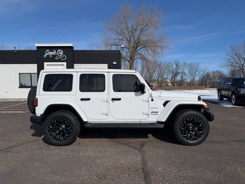 Used 2021 Jeep Wrangler Unlimited Sahara AWD/4WD image 3