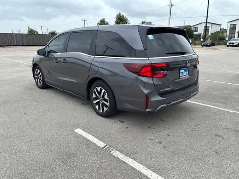 Used 2026 Honda Odyssey EX-L image 3