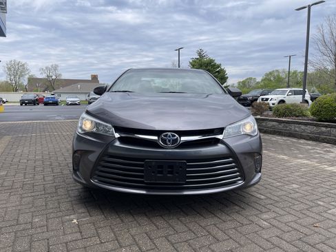Used 2015 Toyota Camry XLE image 9