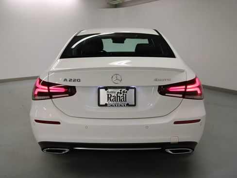 Used 2019 Mercedes-Benz A 220 4MATIC image 5