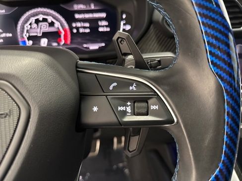 Used 2020 Lamborghini Urus image 45