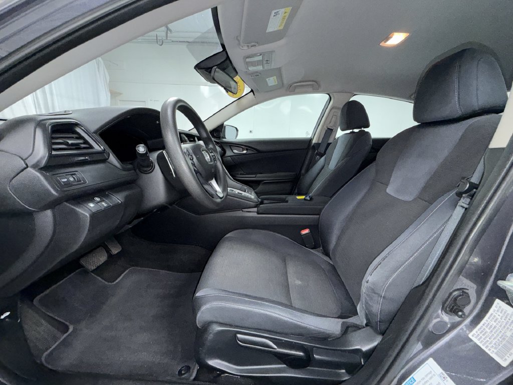Used 2019 Honda Insight EX image 4