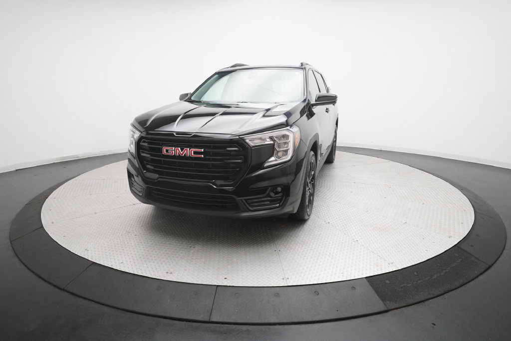 Certified 2024 GMC Terrain SLT w/ Elevation Edition AWD/4WD image 12
