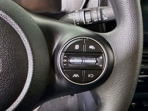 Used 2025 Kia Soul LX w/ LX Technology Package image 20