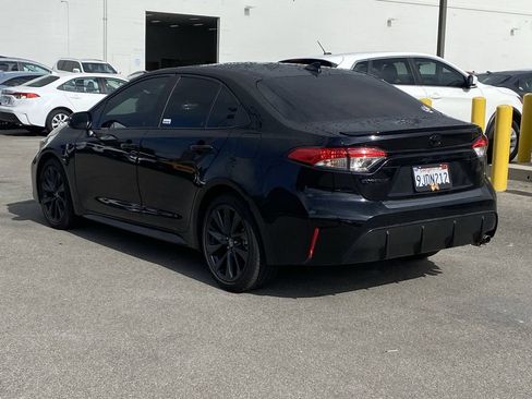 Certified 2023 Toyota Corolla SE w/ SE Premium Package FWD image 4