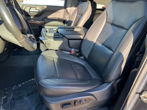 Used 2021 Chevrolet Silverado 1500 LT w/ Z71 Off-Road Package image 5