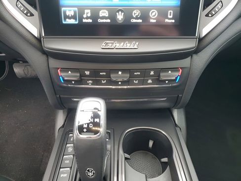 Used 2020 Maserati Ghibli image 38