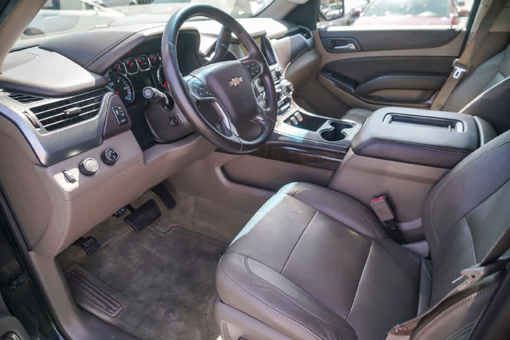 Used 2015 Chevrolet Suburban LT AWD/4WD image 16
