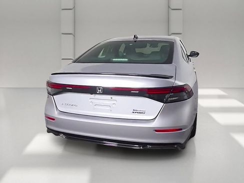 Used 2025 Honda Accord Sport image 43