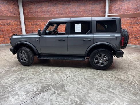 Used 2025 Ford Bronco Big Bend image 2