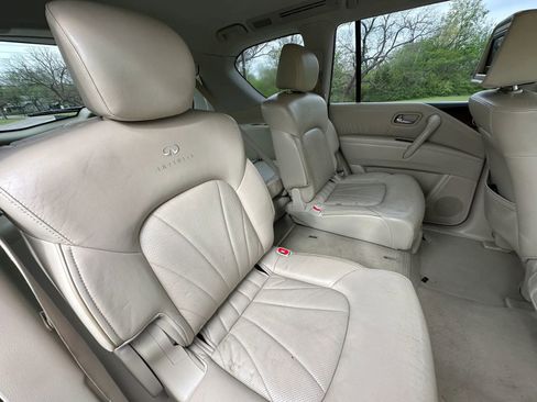 Used 2014 INFINITI QX80 4WD w/ Deluxe Touring Package image 25