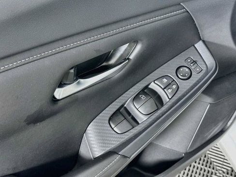 Certified 2025 Nissan Sentra SV FWD image 15
