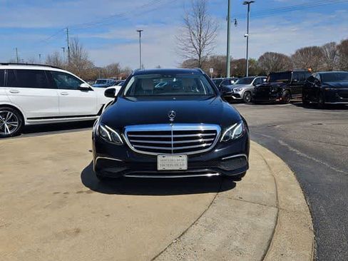 Used 2017 Mercedes-Benz E 400 E 400 Luxury image 4