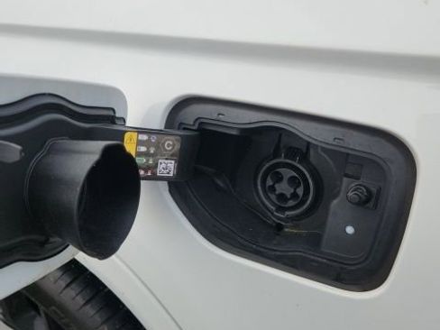 Used 2023 Jeep Grand Cherokee 30th Anniversary image 15