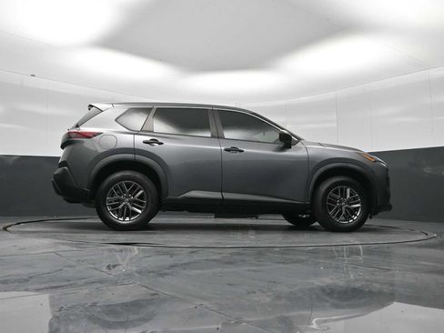 Used 2021 Nissan Rogue S image 25