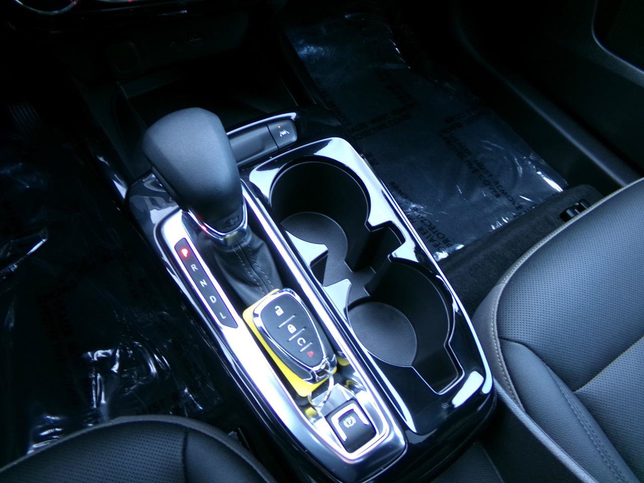 Used 2025 Chevrolet Trax ACTIV w/ Sunroof Package FWD image 19