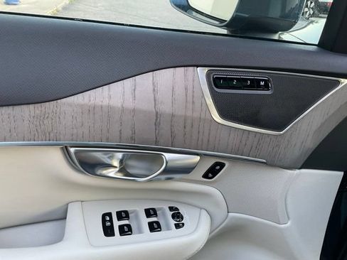 Certified 2024 Volvo XC90 B6 Plus w/ Protection Package Premier AWD/4WD image 11