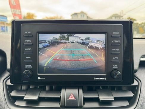 Used 2022 Toyota RAV4 XLE image 34