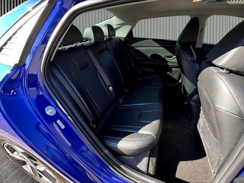 Used 2022 Hyundai Elantra Limited image 27