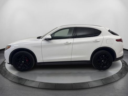 Used 2019 Alfa Romeo Stelvio RWD image 8
