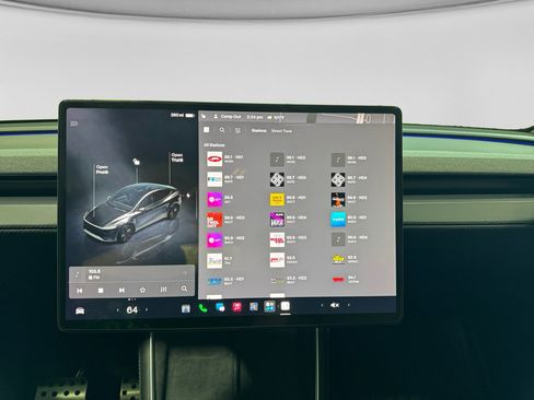 Used 2026 Tesla Model Y 2WD image 9