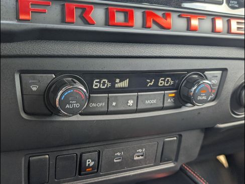 Used 2025 Nissan Frontier PRO-4X w/ Interior Protection Package AWD/4WD image 17