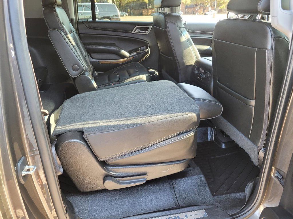 Used 2019 GMC Yukon XL Denali w/ Open Road Package RWD image 12