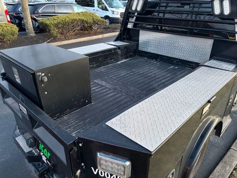 Used 2022 Ford F250 XL w/ Power Equipment Group image 15