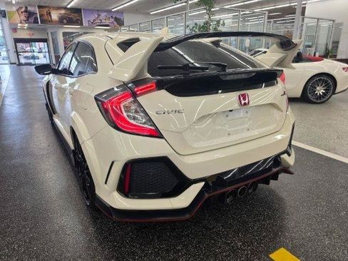 Used 2019 Honda Civic Type R image 7