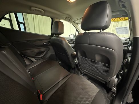 Used 2020 Buick Encore Preferred image 18