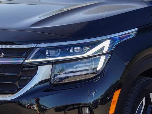 Certified 2024 Kia Seltos SX image 8