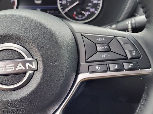 New 2025 Nissan Sentra SV image 17