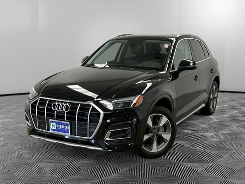 Used 2023 Audi Q5 2.0T Premium Plus w/ Premium Plus Package AWD/4WD image 1