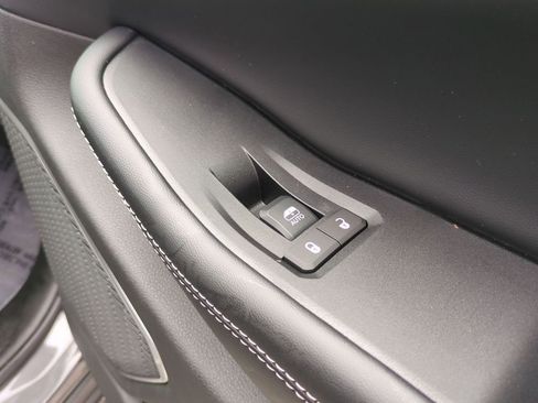 New 2026 Jeep Grand Cherokee L Limited w/ Luxury Tech Group II image 34